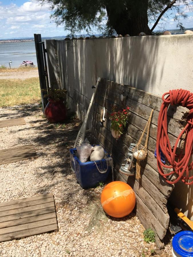 Cabanon De Pecheur En Bord De Lagune Σετ Εξωτερικό φωτογραφία
